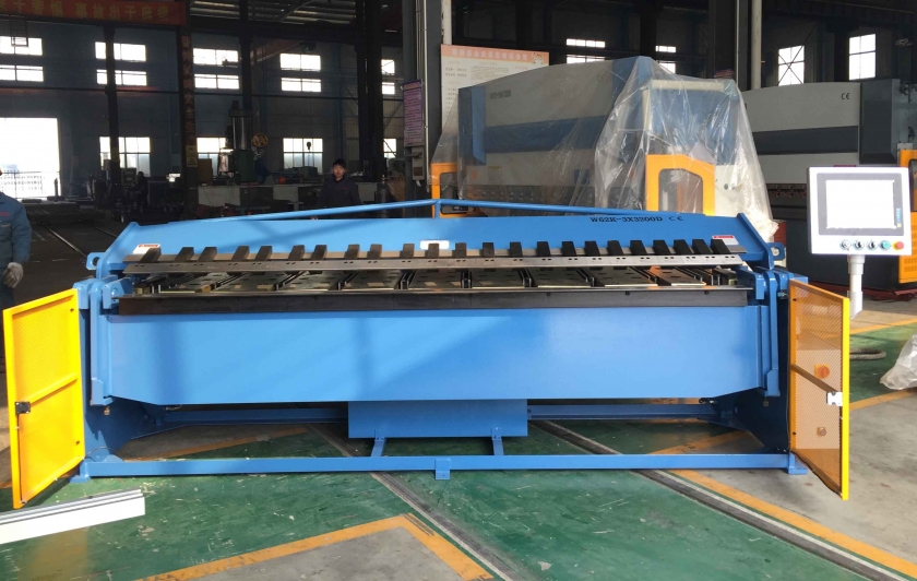 Hydraulic Folding Machine