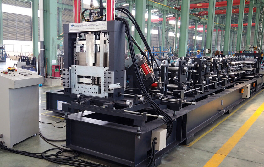 Popular CZ Purlin Roll Forming Machine with width 400mm, thickness 4mm ...